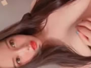 模特小尤奈嬌小身材絲襪美腿童顏巨乳大尺度自拍